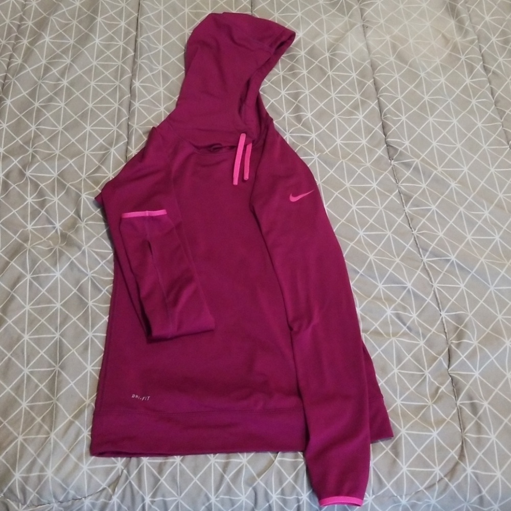 Long sleeve hooded Nike Dri-Fit Pullover